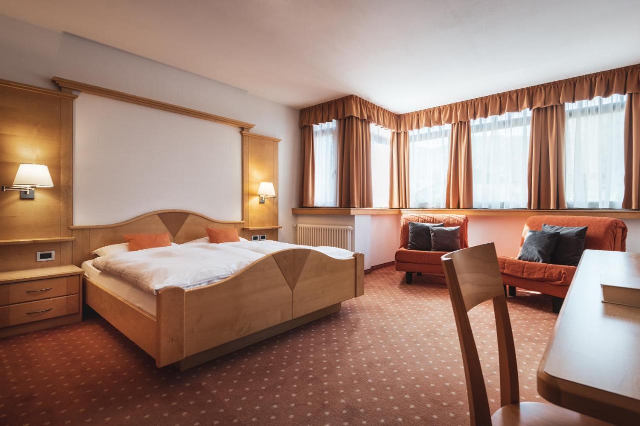 Berghotel Majarei San Vigilio Di Marebbe Εξωτερικό φωτογραφία