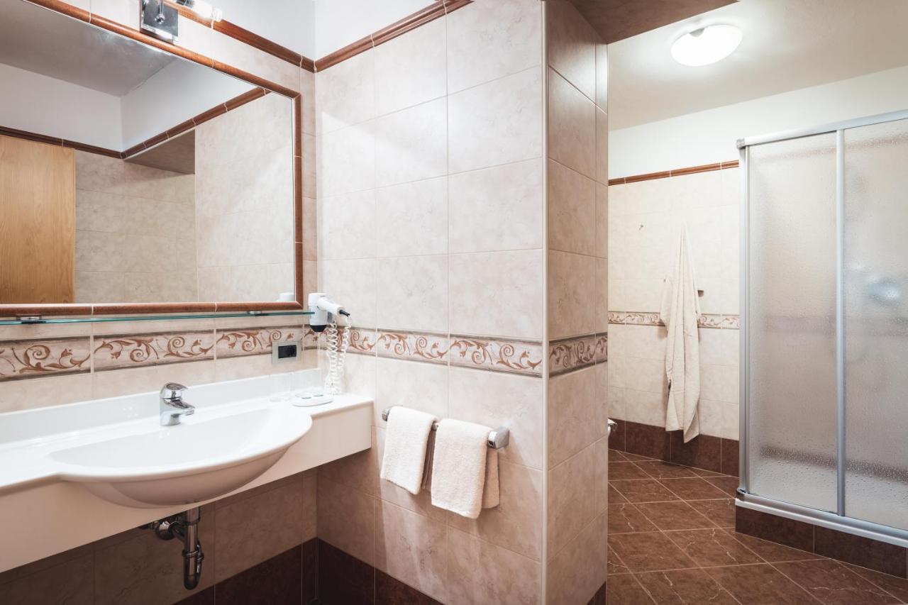 Berghotel Majarei San Vigilio Di Marebbe Εξωτερικό φωτογραφία