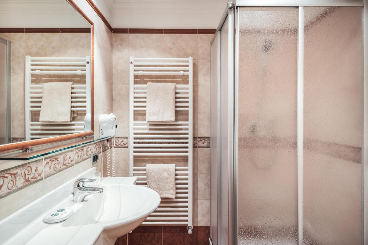 Berghotel Majarei San Vigilio Di Marebbe Εξωτερικό φωτογραφία